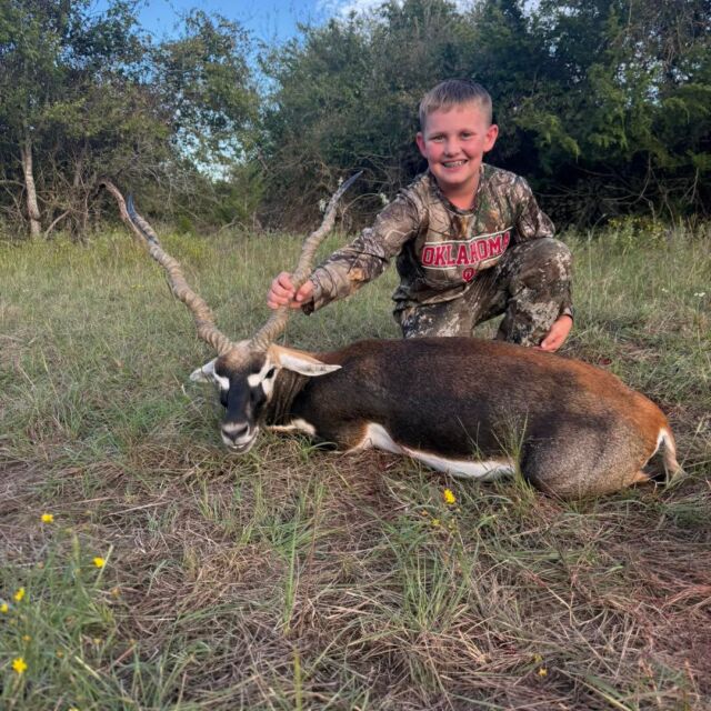 Fun weekend with the King family! Thanks for hunting with us. www.cottonmesawhitetail.comRobert (903) 654-3416
